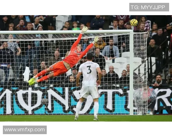 德赫亚：从青涩小将到足球明星的传奇旅程与辉煌成就